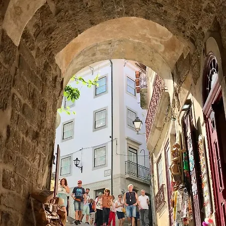 Change The World - - Almedina * Coïmbre