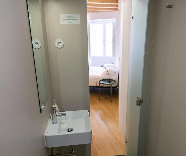 Hostal Change The World - - Almedina Coímbra