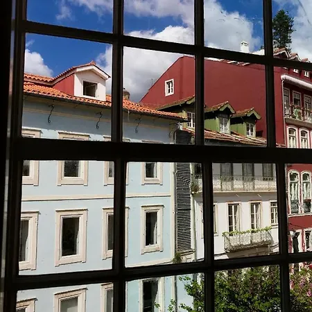 Change The World - - Almedina Hostel *