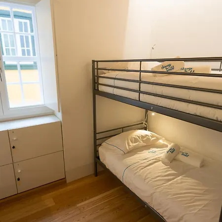 Change The World - - Almedina Hostel *