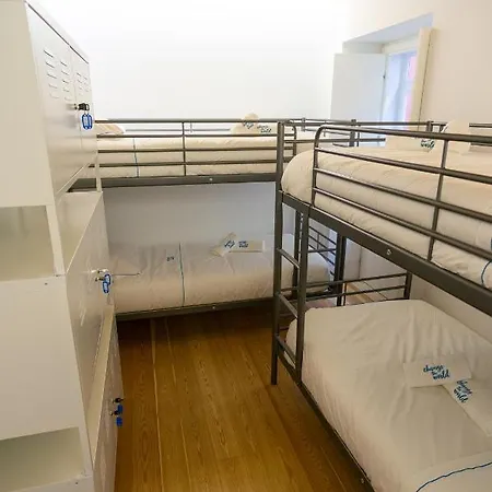 Change The World - - Almedina Hostel *