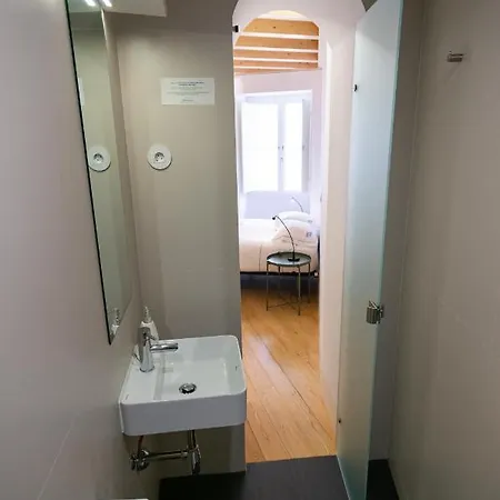 Hostel Change The World - - Almedina Coimbra