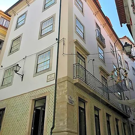 Change The World - - Almedina Vandrerhjem Coimbra